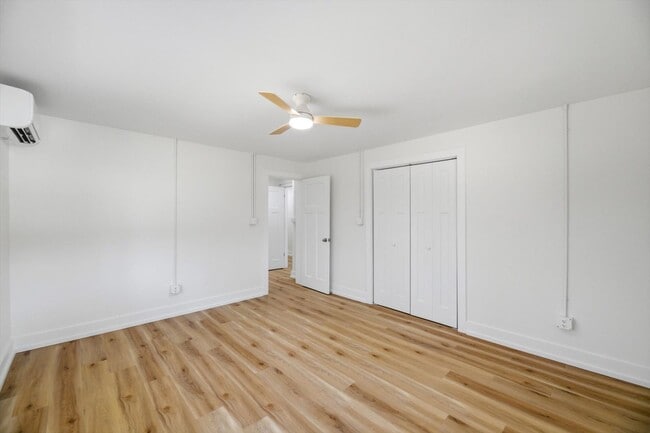 Building Photo - 2113 W Madison Ave