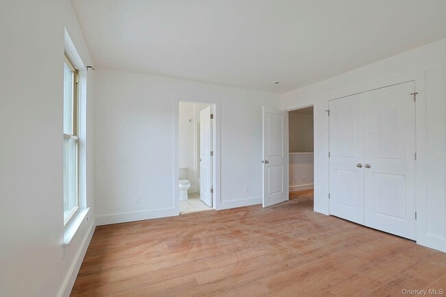 Building Photo - 38 E Parmenter St