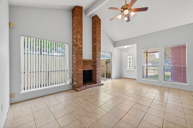 Building Photo - 16106 Barbarossa Dr