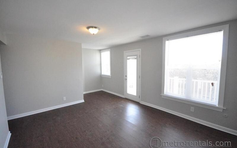 Building Photo - 452 W 3rd Ave