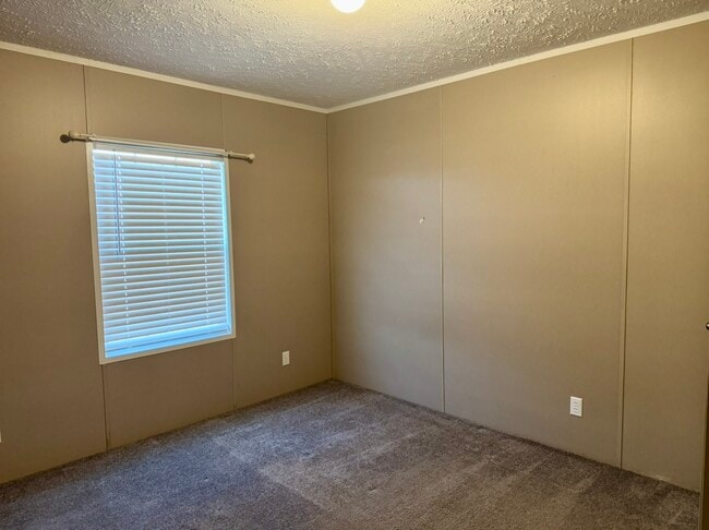 Building Photo - 459 Mason Hill Ln