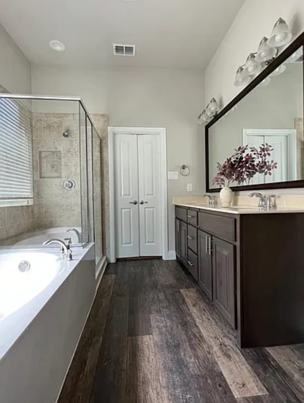 Building Photo - 14820 Complacent Way