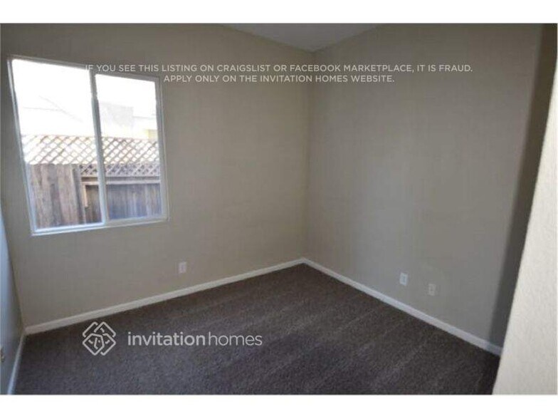 Building Photo - 1689 Soledad Dr