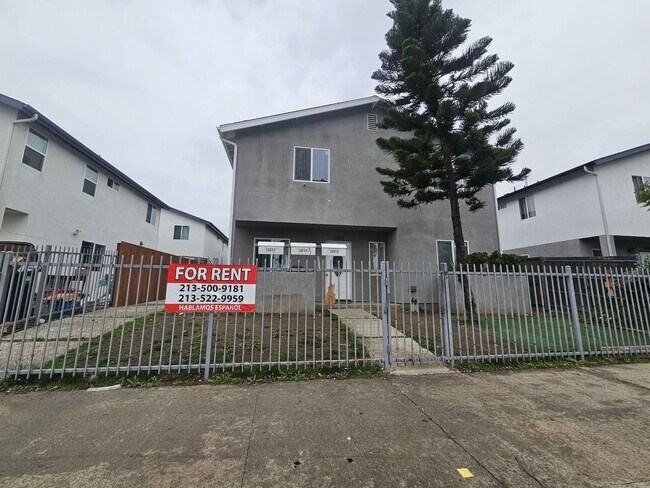 Building Photo - BROADWAY(10617)