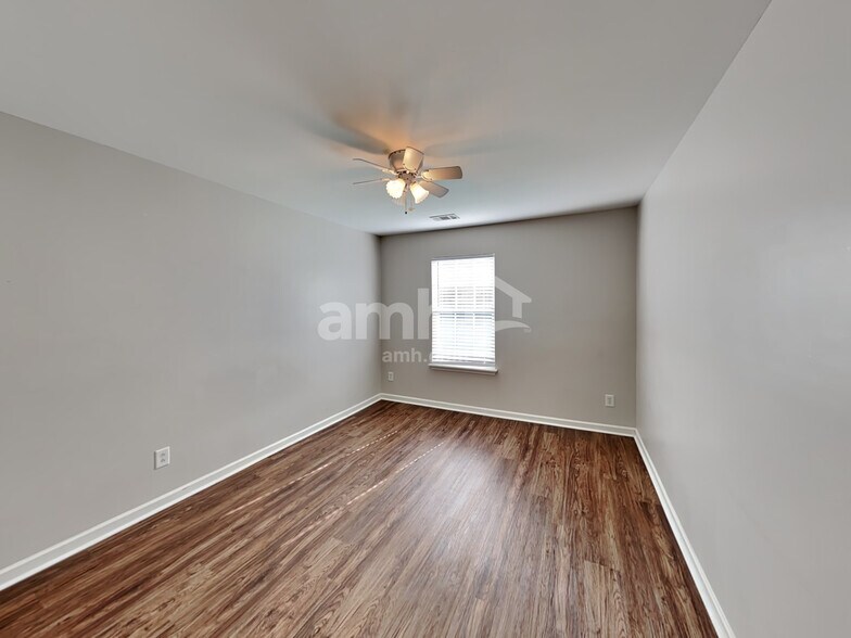 Building Photo - 11203 Tristan Ct