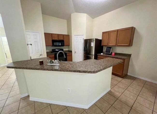Building Photo - 3401 Heath Dr