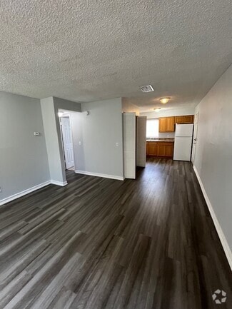 Building Photo - 6911 Karin Ct