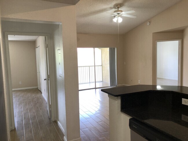 Building Photo - 8255 Ibis Club Dr