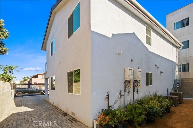 Building Photo - 9241 1/2 Firth Blvd