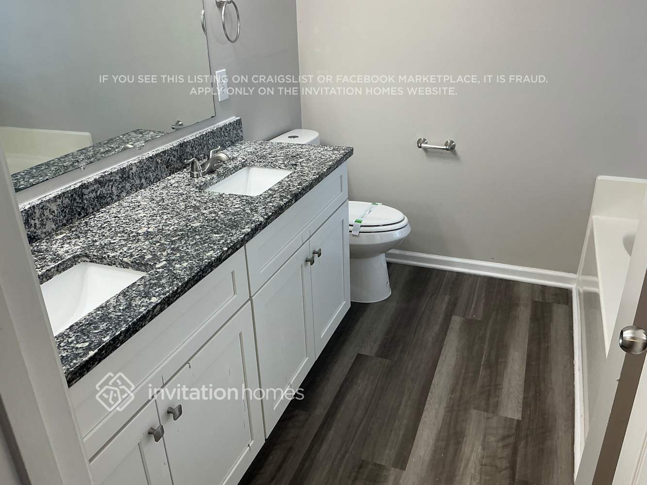 Building Photo - 216 Pebblestone Dr