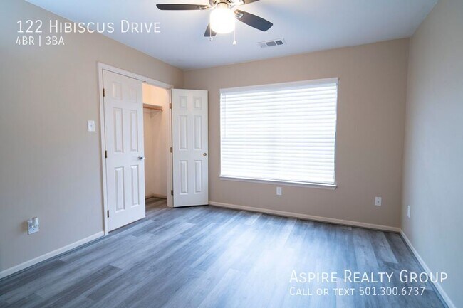 Building Photo - 122 Hibiscus Dr