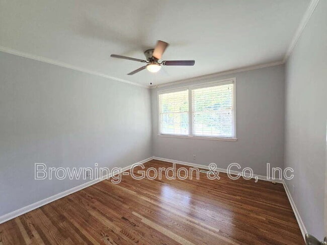 Building Photo - 6468 Thunderbird Dr