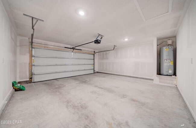 Building Photo - 4004 Brighton Blvd.