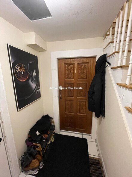Building Photo - 429 Marlborough St