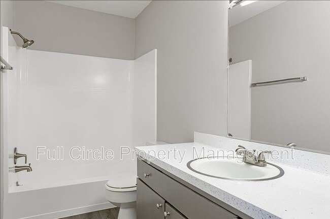 Building Photo - 349 S 26th St