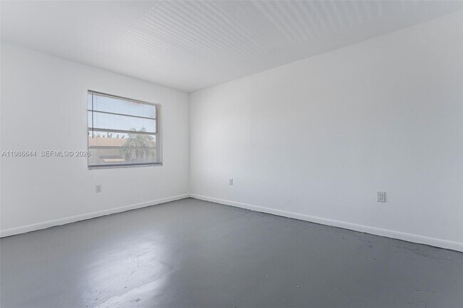 Building Photo - 15260 SW 80th St