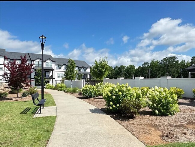 Building Photo - 1312 Sapelo St