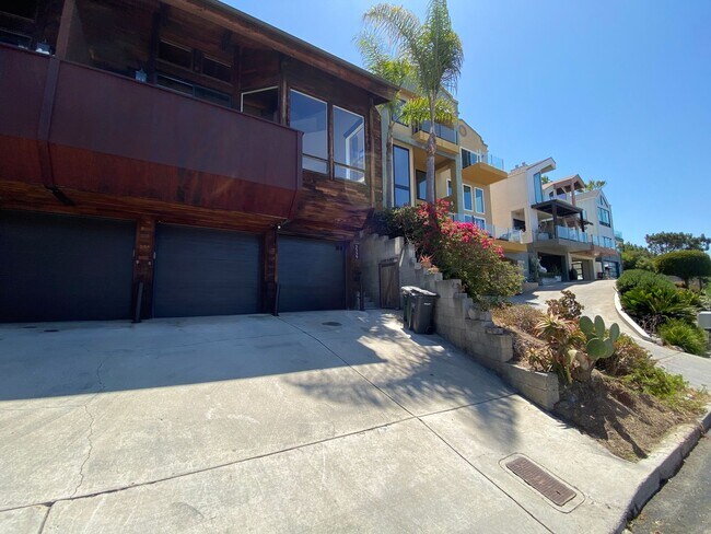 Building Photo - Manchester Duplex
