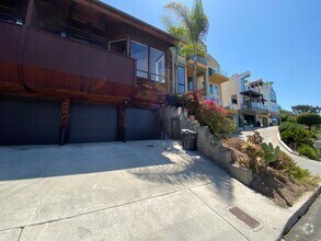 Building Photo - Manchester Duplex
