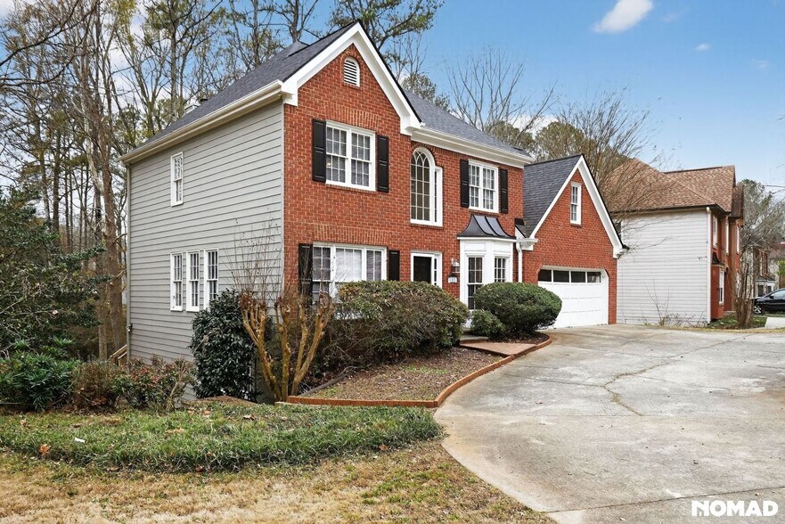 Building Photo - 4879 Farm Valley Dr NE