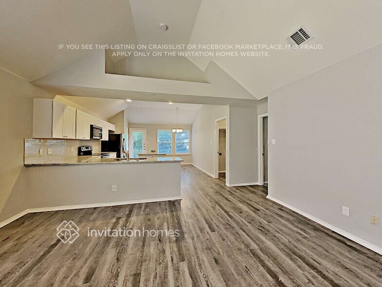 Building Photo - 7041 Meandering Creek Ln