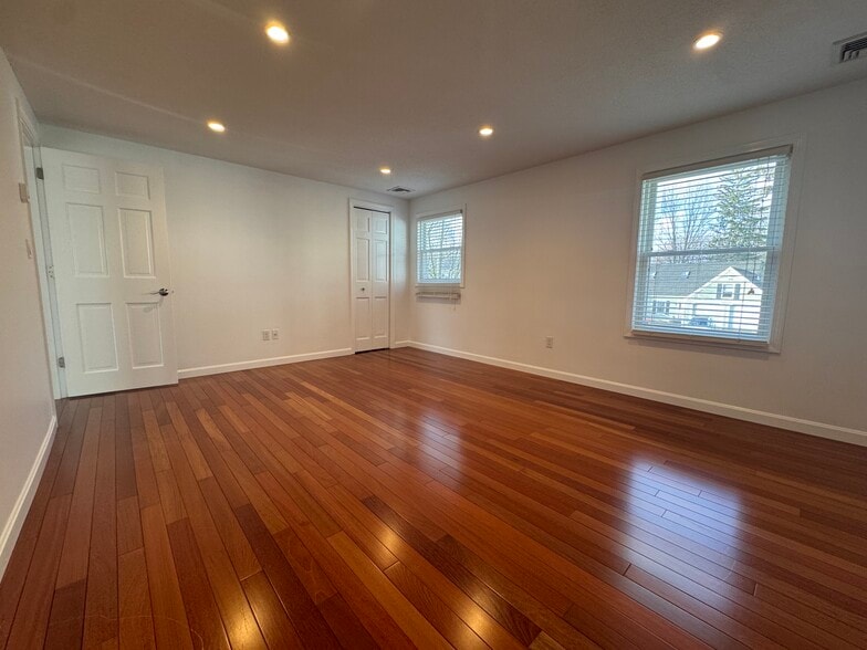 Building Photo - 34 Braman St