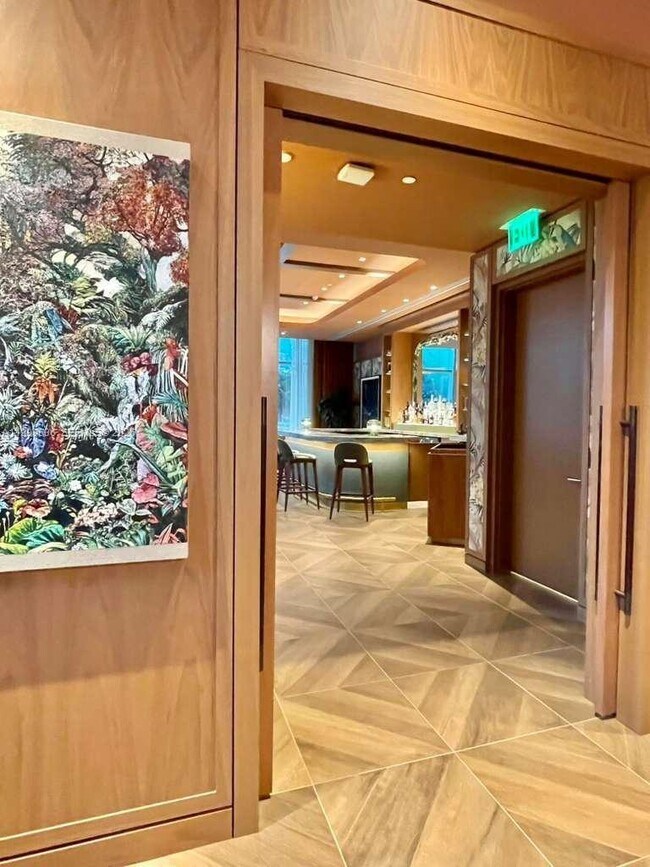 Building Photo - 77 SE 5th St