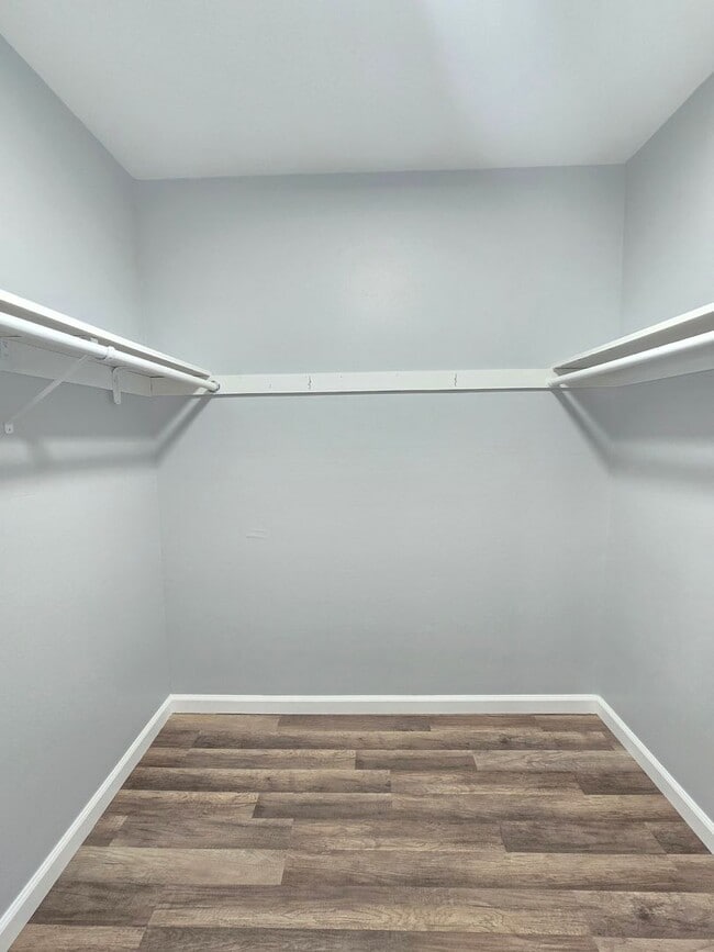 Building Photo - For Rent: Spacious 4-Bedroom / 3 Full bathrooms /  Home with Covered Patio & Modern Upgrades