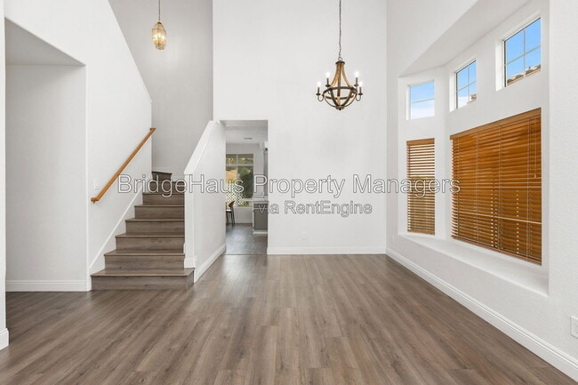 Building Photo - 953 Gallery Dr