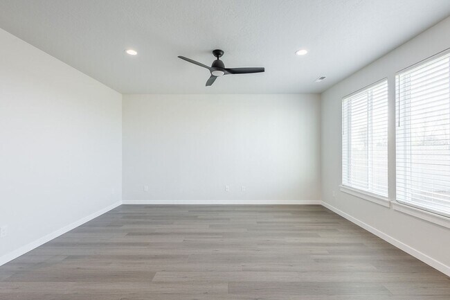 Building Photo - Brand New 4 Bed 2.5 Bath House in Star