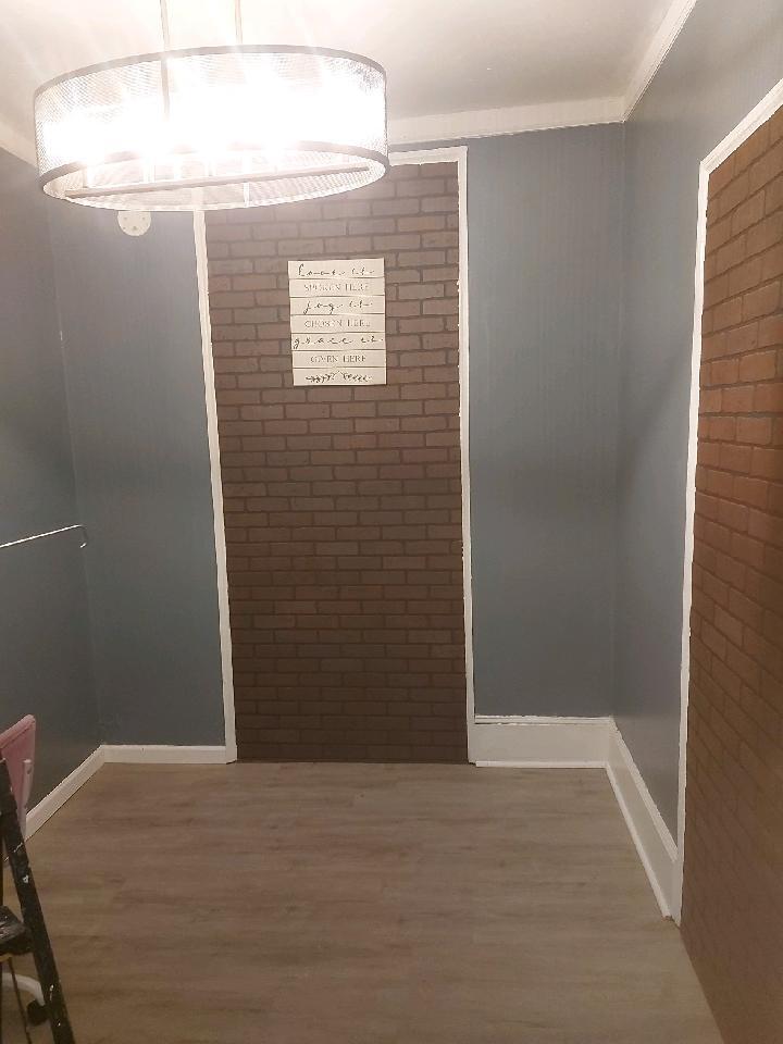 Building Photo - 211 N Layton Ave