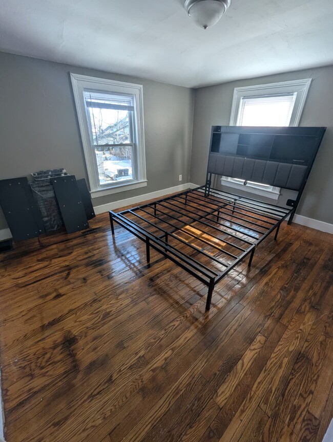 Building Photo - 92 First Ave