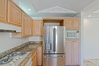 Building Photo - Remodeled Corner 3+2 Unit with Luxury Finishes Near Century City & Westwood