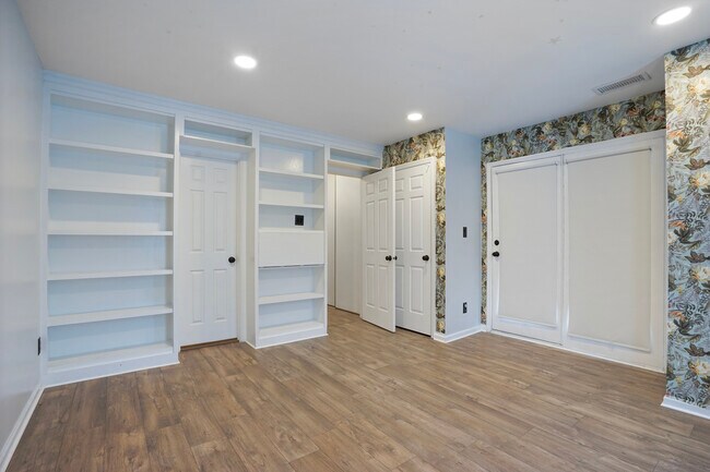 Building Photo - 7503 Ashby Ln