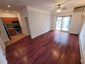 Building Photo - 1 bedroom in ASTORIA NY 11105