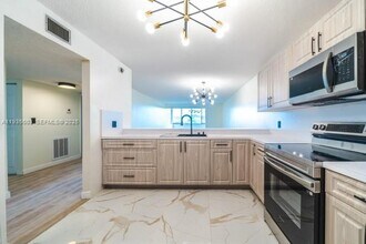 Building Photo - 8020 Hampton Blvd