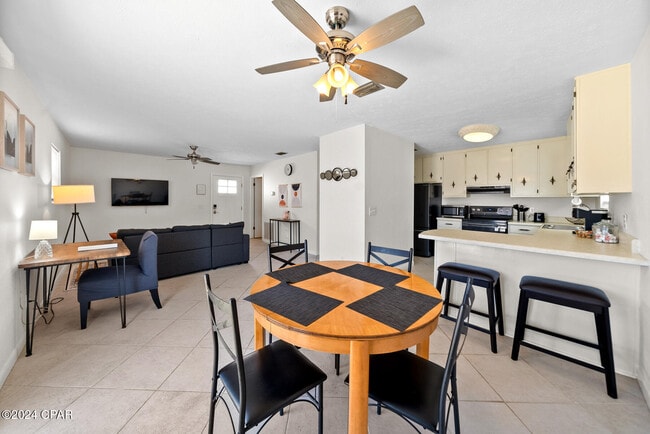 Building Photo - 6322 Sunset Ave