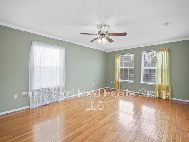 Building Photo - 238 Merrbaugh Dr