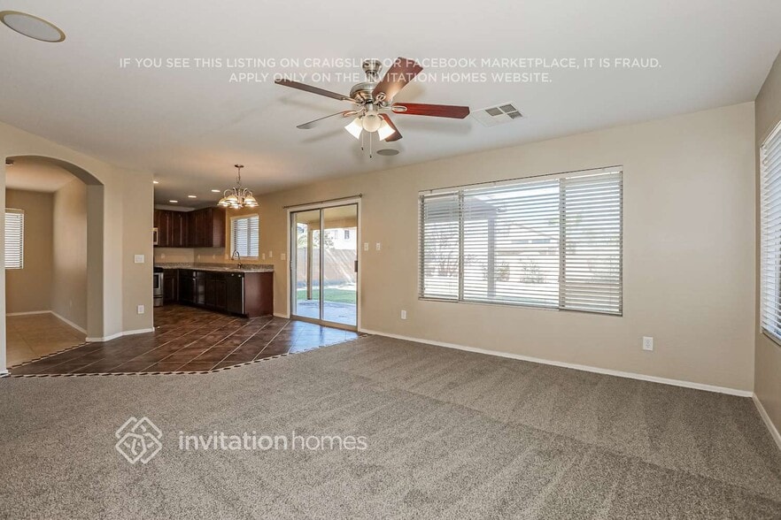 Building Photo - 2528 W Prospector Way