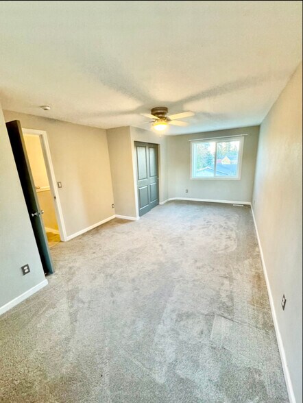 Building Photo - 403 173rd St S