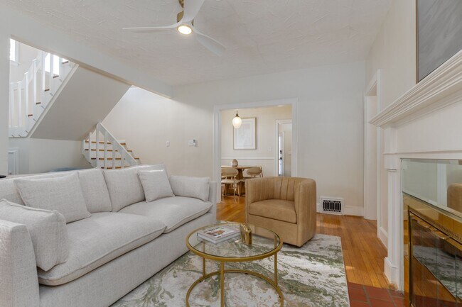 Building Photo - Leasing Now! - Charming 3-Bed, 2-Bath Stone Cottage in Shandon/Wales Garden - Walk to 5 Points!