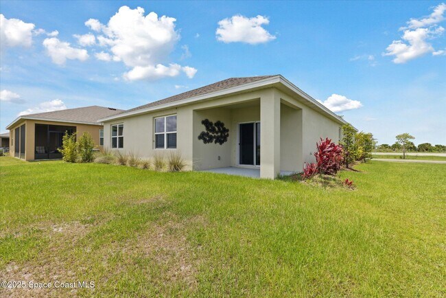 Building Photo - 1103 Dunes Ave