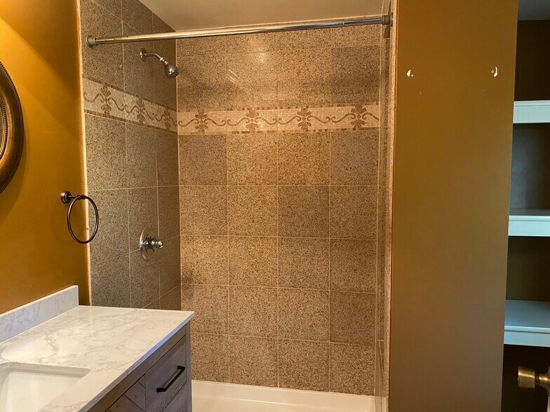 Building Photo - 12165 Alta Mesa Dr