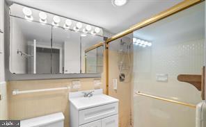 Building Photo - 10401 Grosvenor Pl