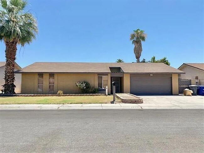Primary Photo - Yuma