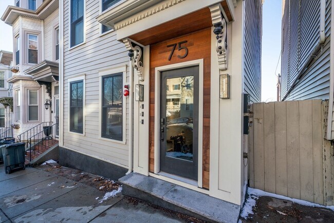 Building Photo - 75 Old Harbor St