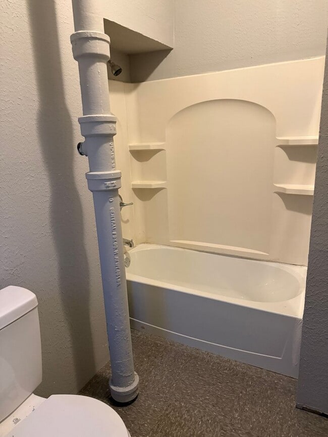 Building Photo - 1204 N Church St