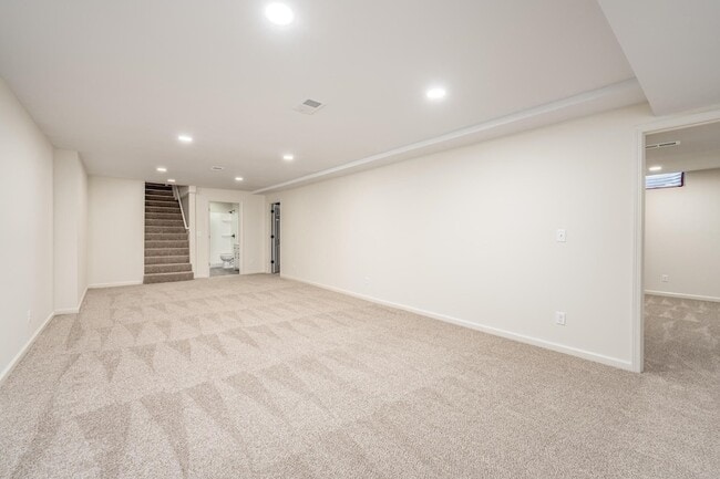 Building Photo - 1520 N Yale Blvd