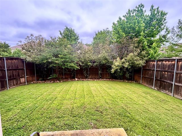 Building Photo - 6400 Sidney Ln