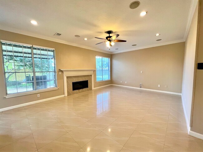 Building Photo - 1802 Hickory Hill Ct